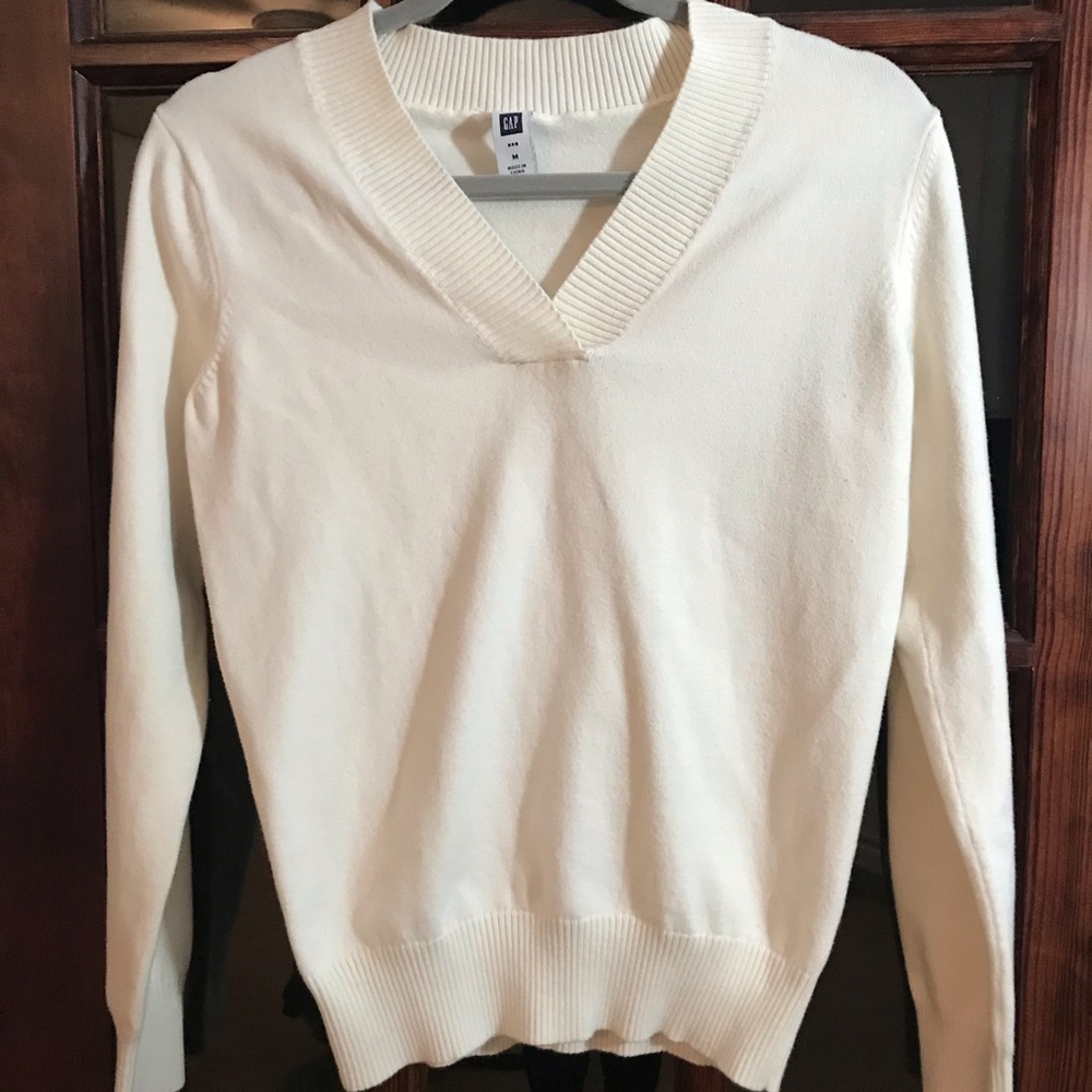Gap Sweater